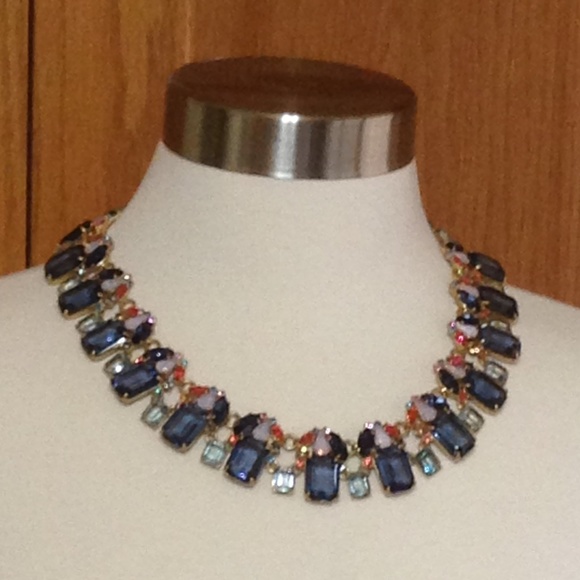 J CREW-Cluster Drop Stone Statement- Perfect Shape - Picture 1 of 4